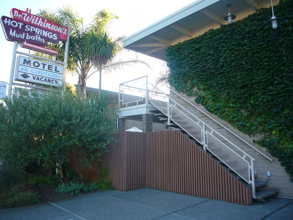 Historic Dr. Wilkinson’s Hot Mineral Baths exterior in Calistoga in 2008