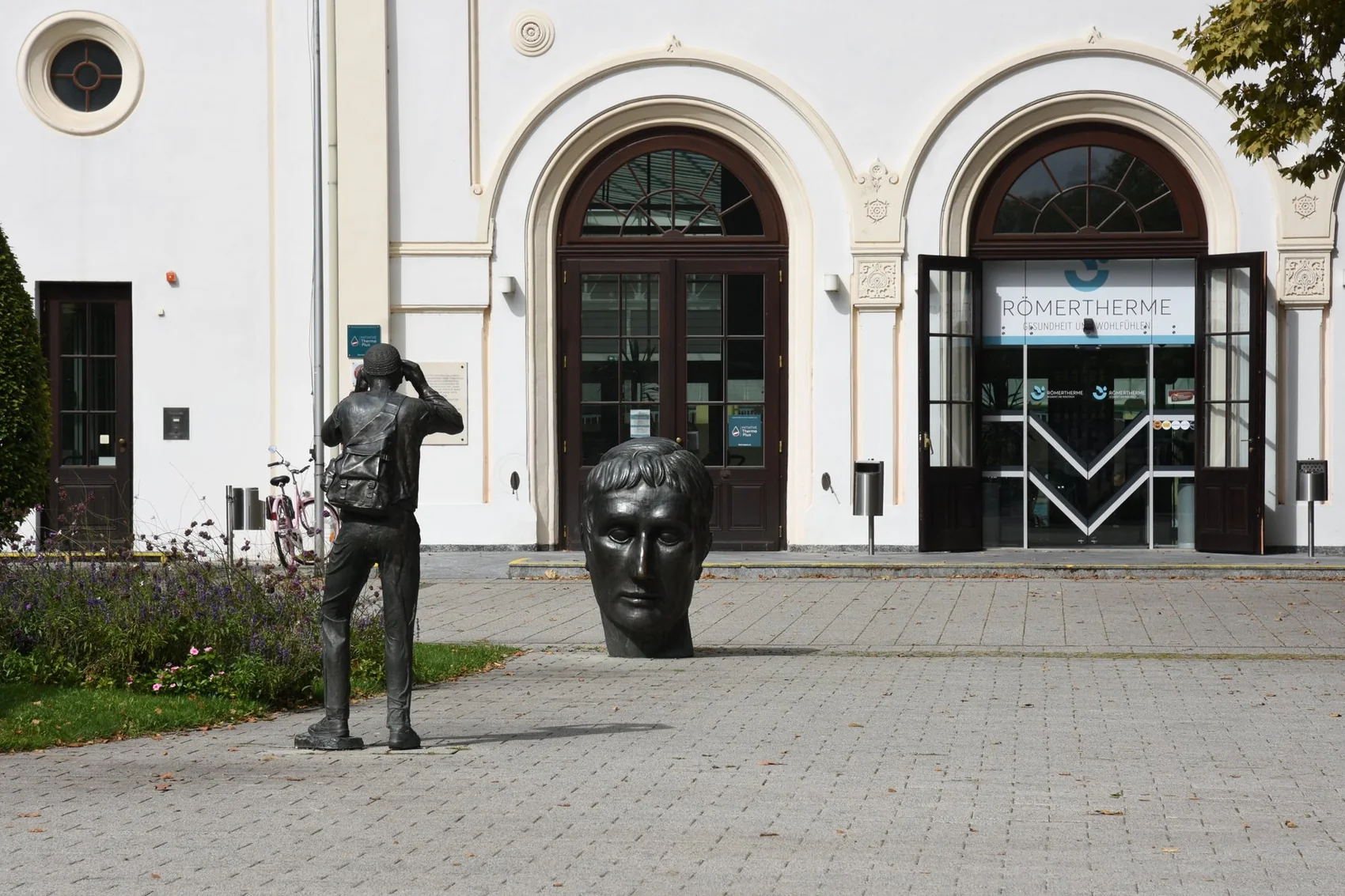 Main entrance at Römertherme Baden (archive photograph)